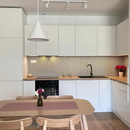 Pinia Slnava 01 - Luxury Lakeside With Pool Banka