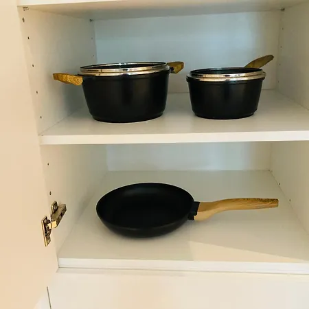 Lägenhet Pinia Slnava 01 - Luxury Lakeside With Pool