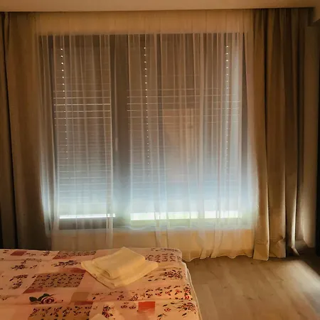 Apartmán Pinia Slnava 01 - Luxury Lakeside With Pool