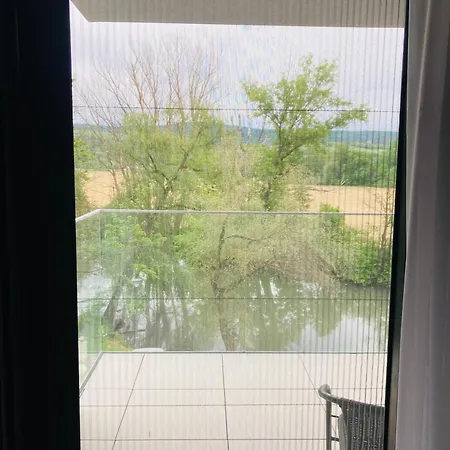 Pinia Slnava 01 - Luxury Lakeside With Pool * Banka