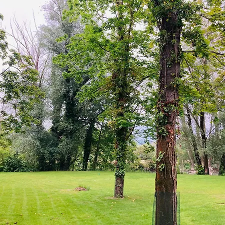 アパート Pinia Slnava 01 - Luxury Lakeside With Pool Banka