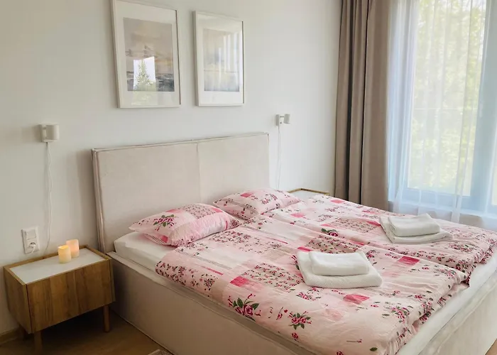 Διαμέρισμα Pinia Slnava 01 - Luxury Lakeside With Pool Banka