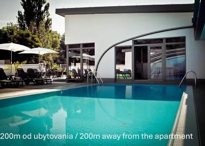 Pinia Slnava 01 - Luxury Lakeside With Pool アパート Banka